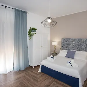 Pensjonat Amasi, Syrakuzy